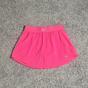 Alo bright pink match point tennis skirt size S